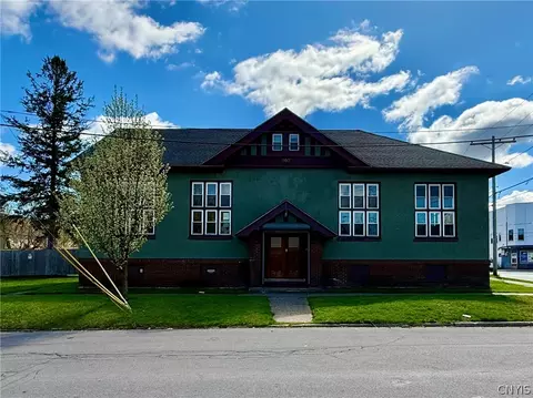 900 Lansing St, Utica, NY 13501
