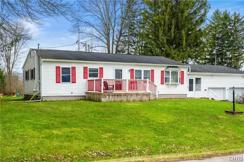 9366 Cosmo Ct, New Hartford, NY 13413