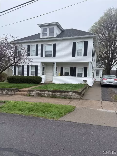 13 Madison Ave, Auburn, NY 13021