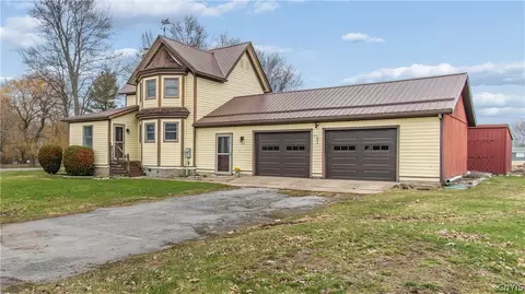 316 Centre St, Cape Vincent, NY 13618