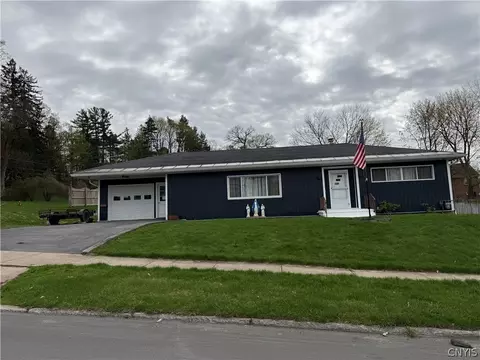 90 Ballantyne Brae, Utica, NY 13501