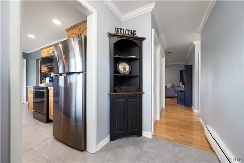 Entry Way - 372 Genesee St, Oneida, NY 13421 photo 2 of 3