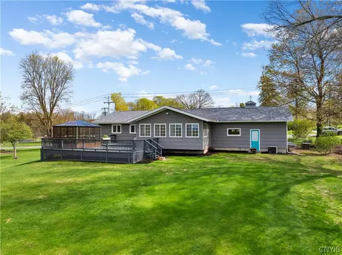 Exterior - 372 Genesee St, Oneida, NY 13421 photo 2 of 13