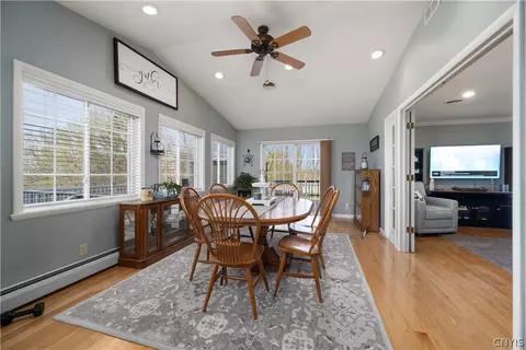 Dining - 372 Genesee St, Oneida, NY 13421 photo 2 of 3