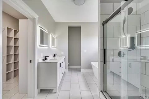 Bath - 421 NE Pike Rd NE, Hounsfield, NY 13685 photo 2 of 4