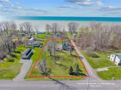16162 Sunset Dr, Sterling, NY 13156
