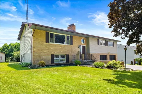 464 Oakdale Ave, Utica, NY 13502