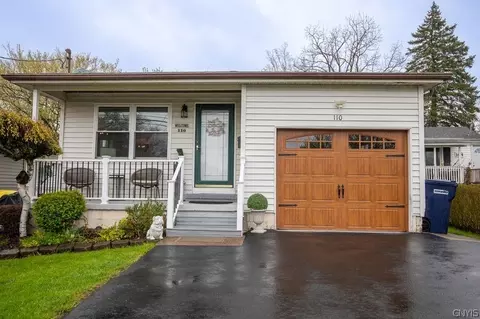 110 Leicestershire Rd, Rochester, NY 14621