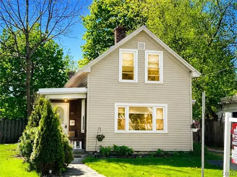 19 Brainard St, Whitestown, NY 13492