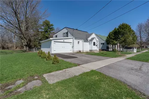 332 Butterfield Ave, Watertown, NY 13601