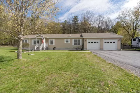 104 Ambrose Dr, Le Ray, NY 13612