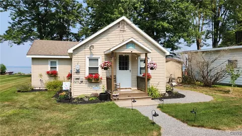 3471 Cleveland Pl, Lenox, NY 13032