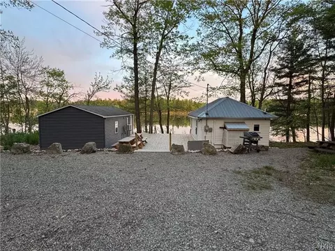39498 Hyde Lake Rd, Theresa, NY 13691