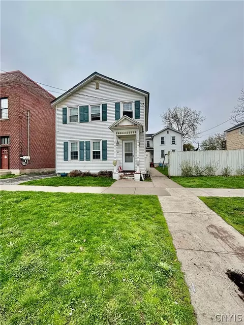 15-17 Wall St, Auburn, NY 13021