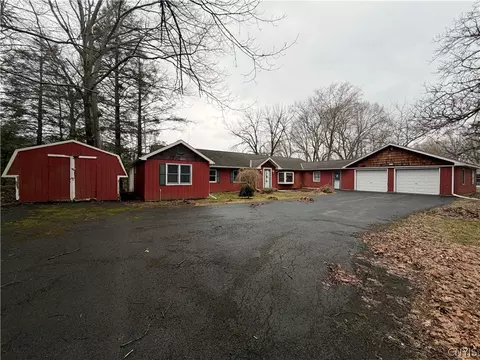 3247 County Route 57, Volney, NY 13126