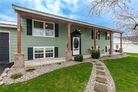 1708 Lincoln Ln, Rome, NY 13440