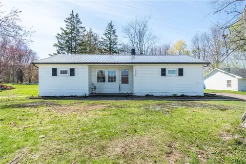 20295 Storrs Rd, Hounsfield, NY 13685