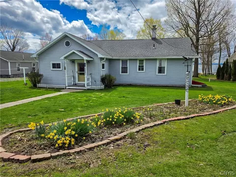 160 Drive 5, Vienna, NY 13042