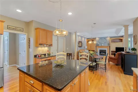 Kitchen - 1978 Esprit Glade, Lysander, NY 13027 photo 3 of 4