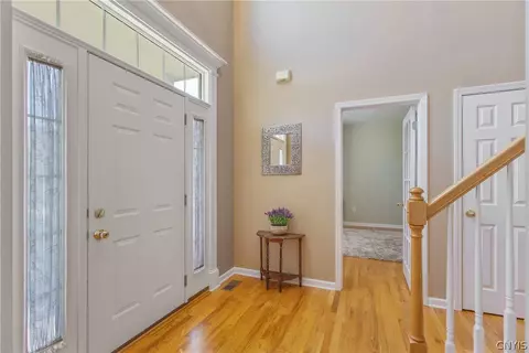 Entry Way - 1978 Esprit Glade, Lysander, NY 13027 photo 1 of 3