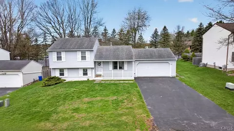 8441 Transit Ln, Baldwinsville, NY 13027
