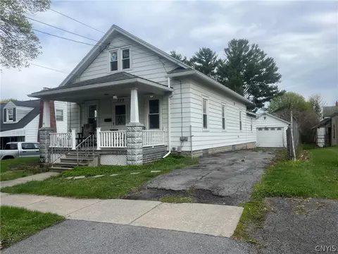109 Perrine St, Auburn, NY 13021