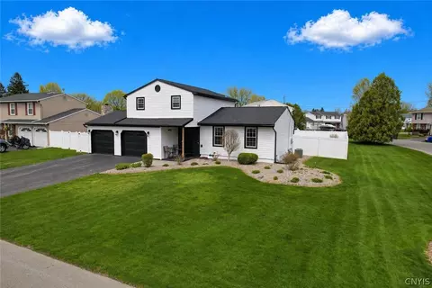 5343 Amalfi Dr, Clay, NY 13041