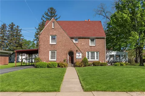 2810 Genesee St, Utica, NY 13502