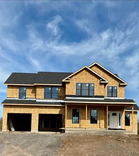 8020 Sedge Grass Rd, Lysander, NY 13027