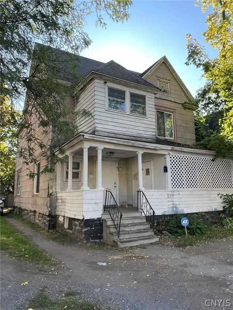 4519 S Salina St, Syracuse, NY 13205