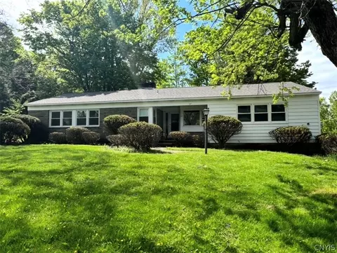 22 Forest Rd, New Hartford, NY 13413