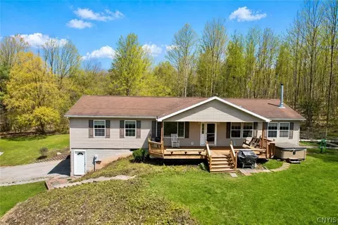 1426 Rte 20, Cazenovia, NY 13035