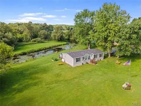 25 Koster Rd, Sandy Creek, NY 13145