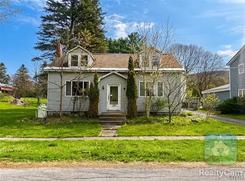 12 Elm St, Cherry Valley, NY 13320