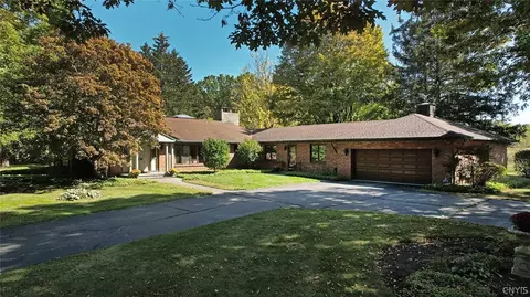 7500 Hunt Ln, Fayetteville, NY 13066