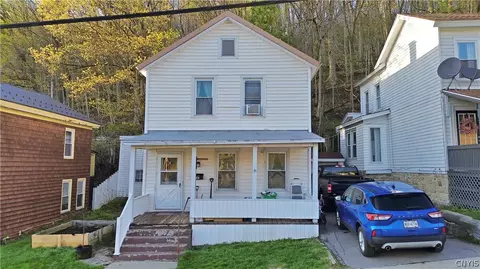 636 E Monroe St, Little Falls, NY 13365