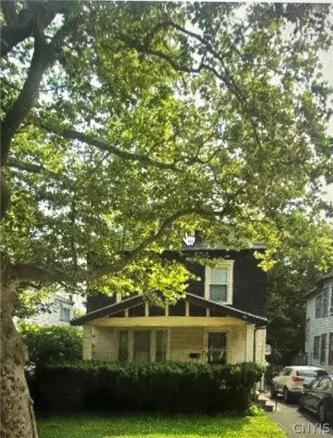 1043 Lancaster Ave, Syracuse, NY 13210