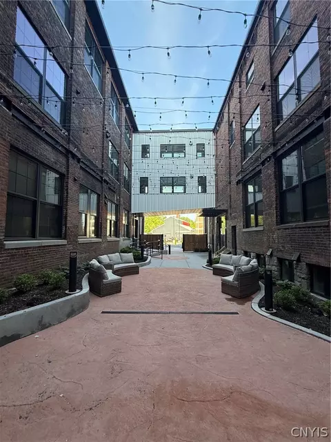 1117 W Fayette St #303, Syracuse, NY 13204