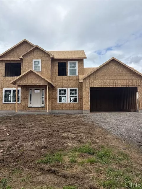 8034 Forest Ridge Ln, Lysander, NY 13027