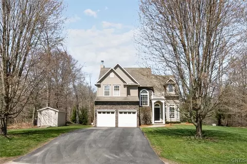 5118 Forest Ridge Dr, Rome, NY 13440