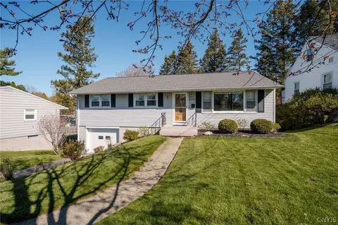 204 Salisbury Rd, Geddes, NY 13219