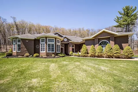 2769 W Lake Rd, Cazenovia, NY 13035