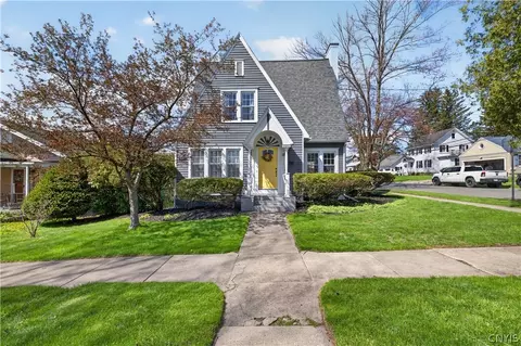 17 Highland St, Auburn, NY 13021