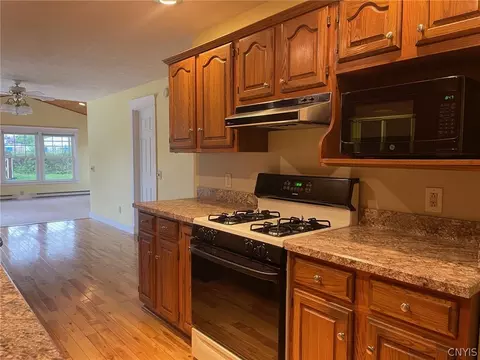 Kitchen - 311 Summit Ave, Oneida, NY 13421 photo 4 of 5