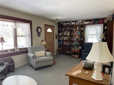 Living - 311 Summit Ave, Oneida, NY 13421 photo 3 of 7