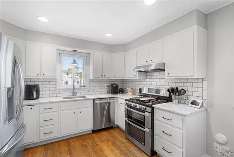 Kitchen - 103 Pelham Rd, Syracuse, NY 13214 photo 3 of 6