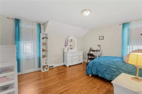 Bedroom - 103 Pelham Rd, Syracuse, NY 13214 photo 7 of 8