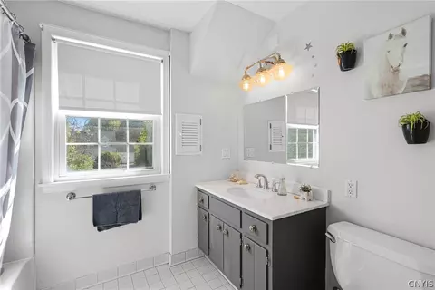 Bath - 103 Pelham Rd, Syracuse, NY 13214 photo 2 of 2