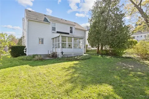 Exterior - 103 Pelham Rd, Syracuse, NY 13214 photo 5 of 7