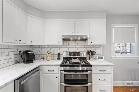 Kitchen - 103 Pelham Rd, Syracuse, NY 13214 photo 5 of 6